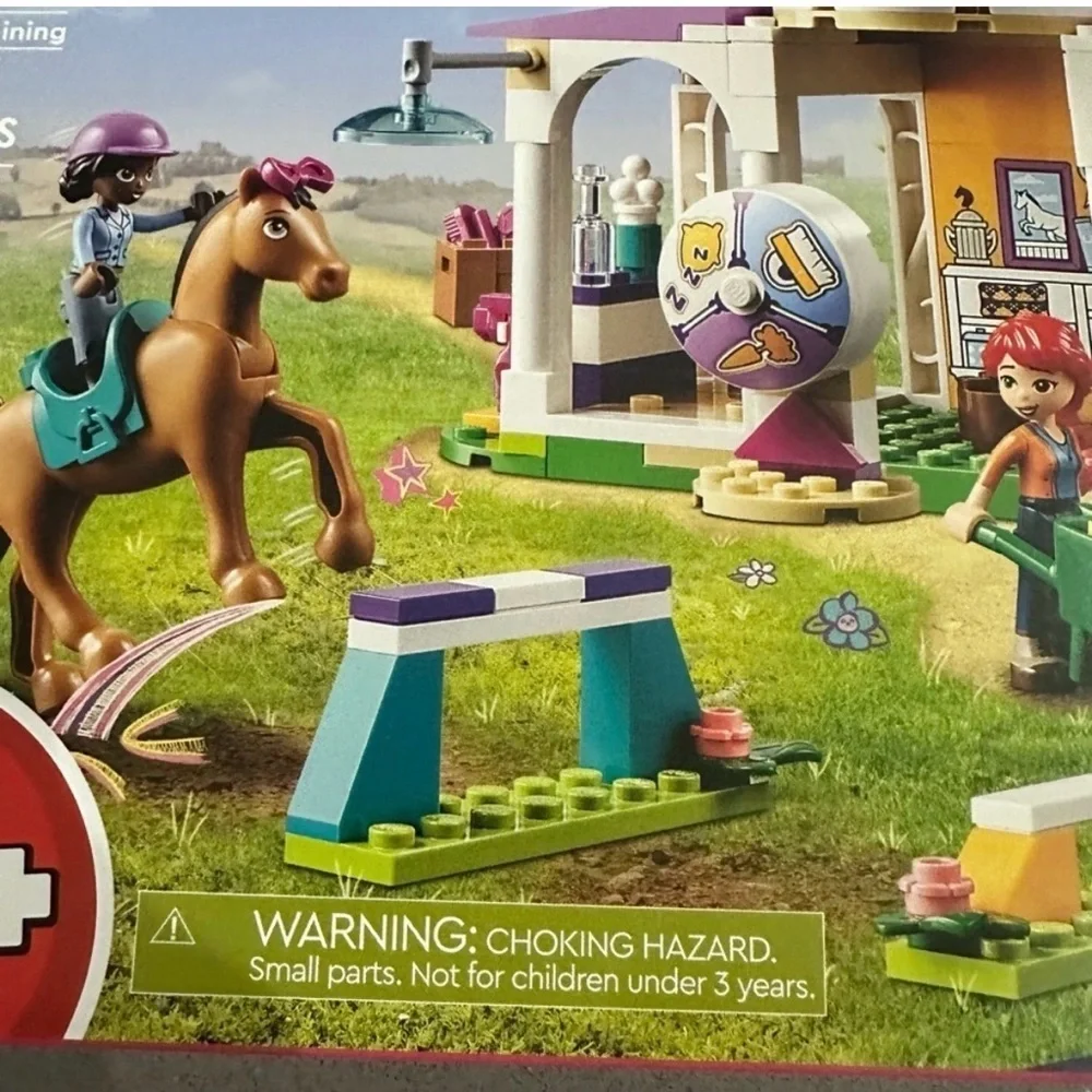LEGO Friends 41746 Horse Training Set – New Sealed – 134 Pieces – Ages 4+